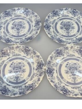 4 Arcopal France Honorine 7.5” Salad Plates Blue & White Set of 4 Mint